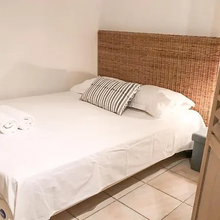 Apartment 5 Minutes Walking To The Palais *
